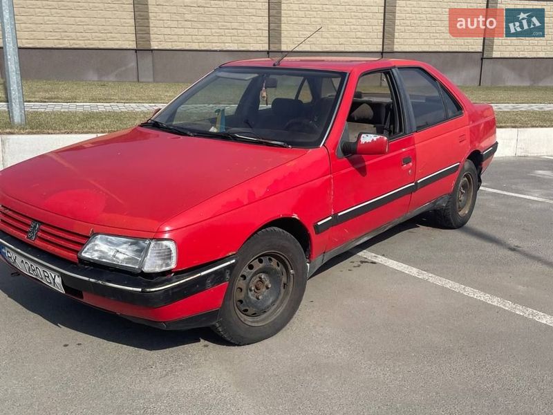 Легкові Peugeot 405