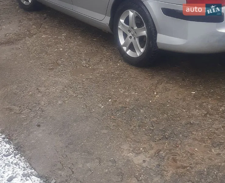 Peugeot 407