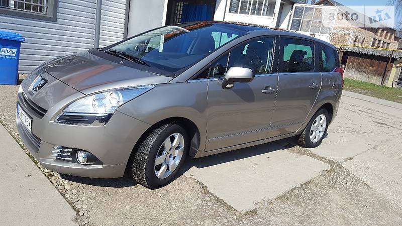 peugeot 5008 , 2010 г.в.отзывы