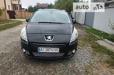 Peugeot 5008  2010