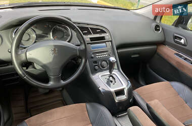 Peugeot 5008 2.0HDI Tiptronic 2012