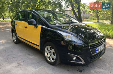 Peugeot 5008  2013