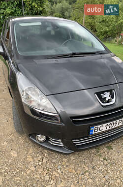 Peugeot 5008  2011