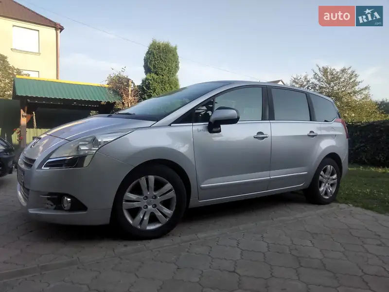 Peugeot 5008