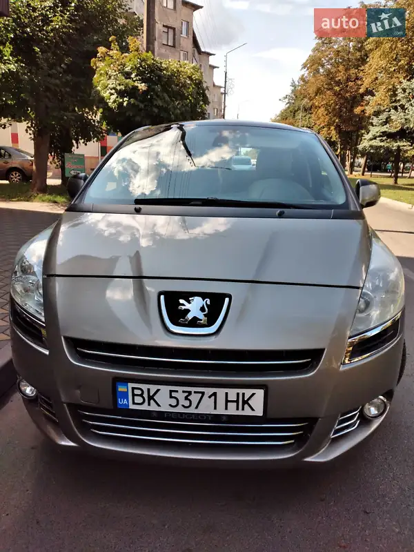 Peugeot 5008