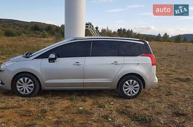 Peugeot 5008 2013