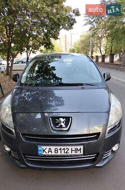 Peugeot 5008  2013