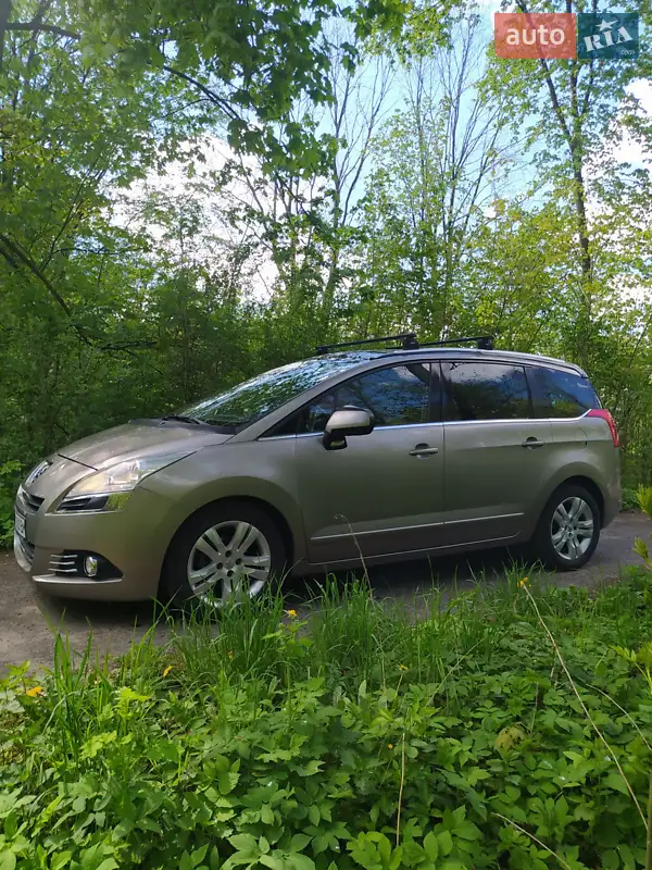 Peugeot 5008