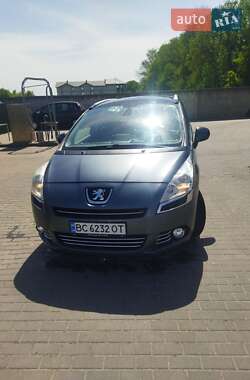 Peugeot 5008 2011