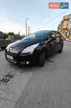 Peugeot 5008  2010