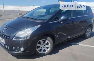 Peugeot 5008  2013