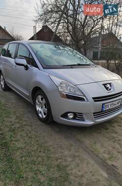 Peugeot 5008  2010