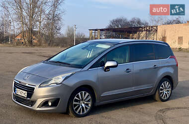 Peugeot 5008  2015