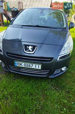 Peugeot 5008  2009