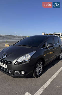 Peugeot 5008 2010