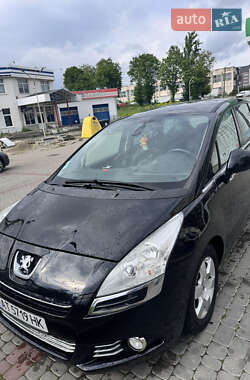 Peugeot 5008 2012