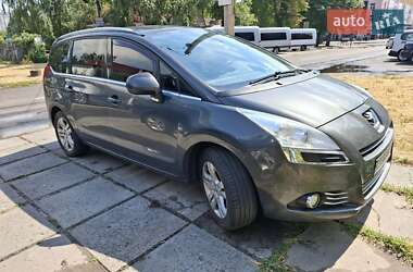 Peugeot 5008 2011