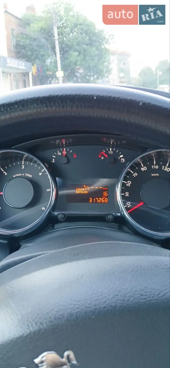 2010 Peugeot 5008 - мініатюра 3
