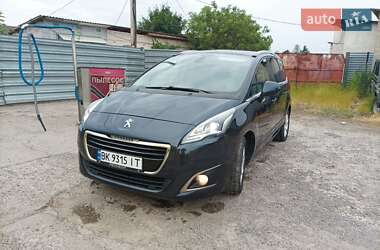 Peugeot 5008  2015