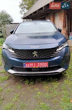 Peugeot 5008  2021