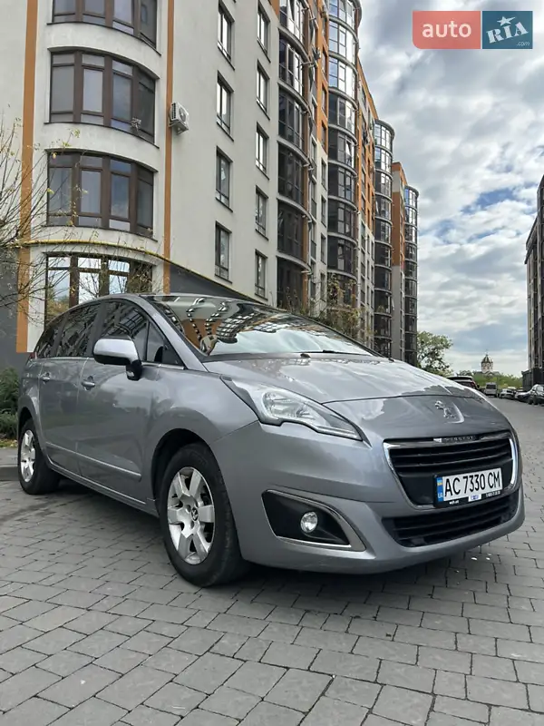Peugeot 5008 2015