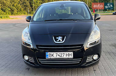 Peugeot 5008 2011