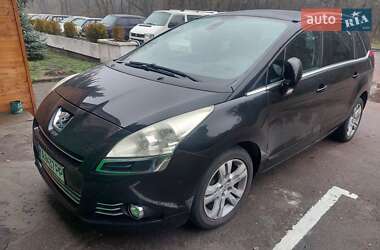 Peugeot 5008  2010