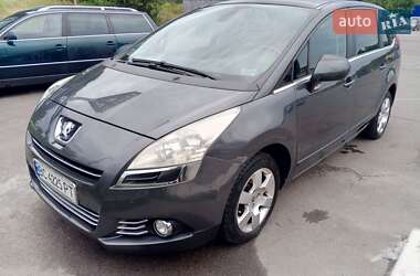 Peugeot 5008  2010