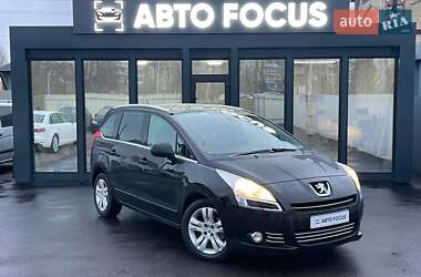 Peugeot 5008  2012
