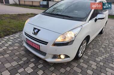 Peugeot 5008  2011