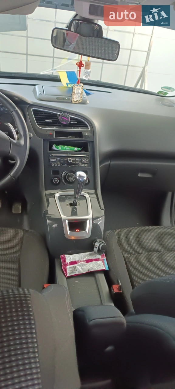 2010 Peugeot 5008 - мініатюра 4