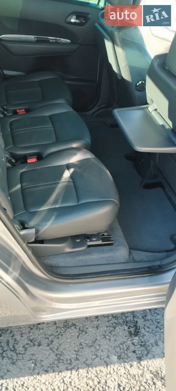 2015 Peugeot 5008 - мініатюра 2