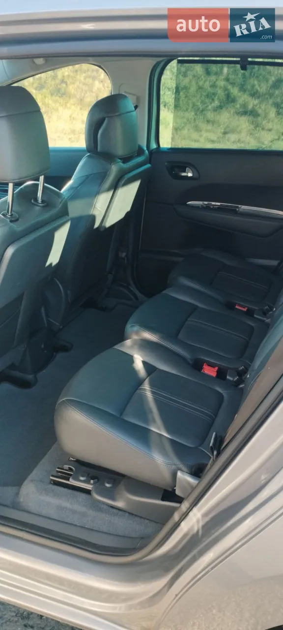 2015 Peugeot 5008 - мініатюра 3