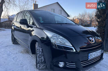 Peugeot 5008  2010