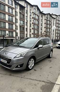 Peugeot 5008  2014