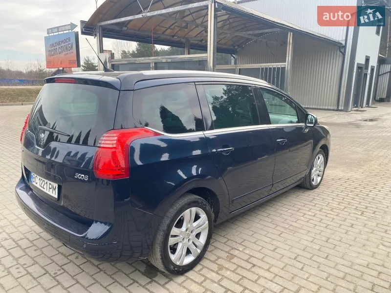 Peugeot 5008