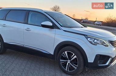 Peugeot 5008  2017