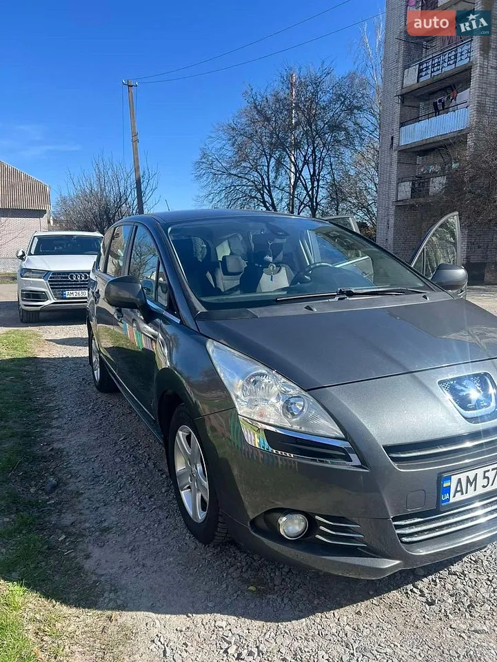 2010 Peugeot 5008 - мініатюра 2