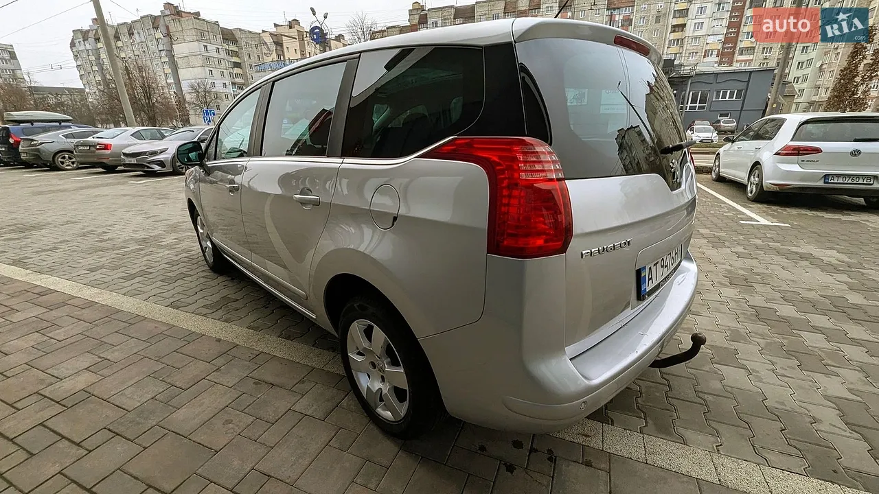 2011 Peugeot 5008 - мініатюра 5