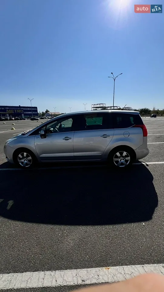 2011 Peugeot 5008 - мініатюра 5