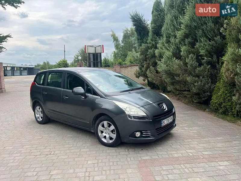Peugeot 5008