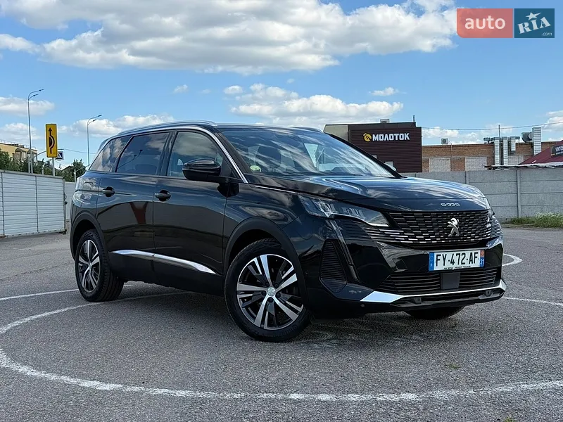 Peugeot 5008 2021