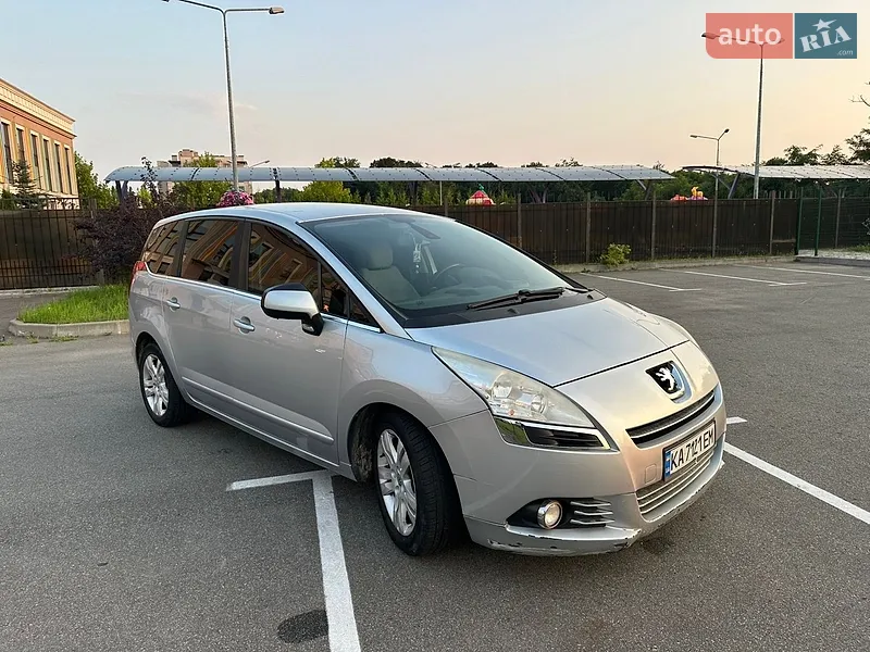 Peugeot 5008