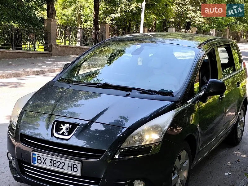 Peugeot 5008 2013