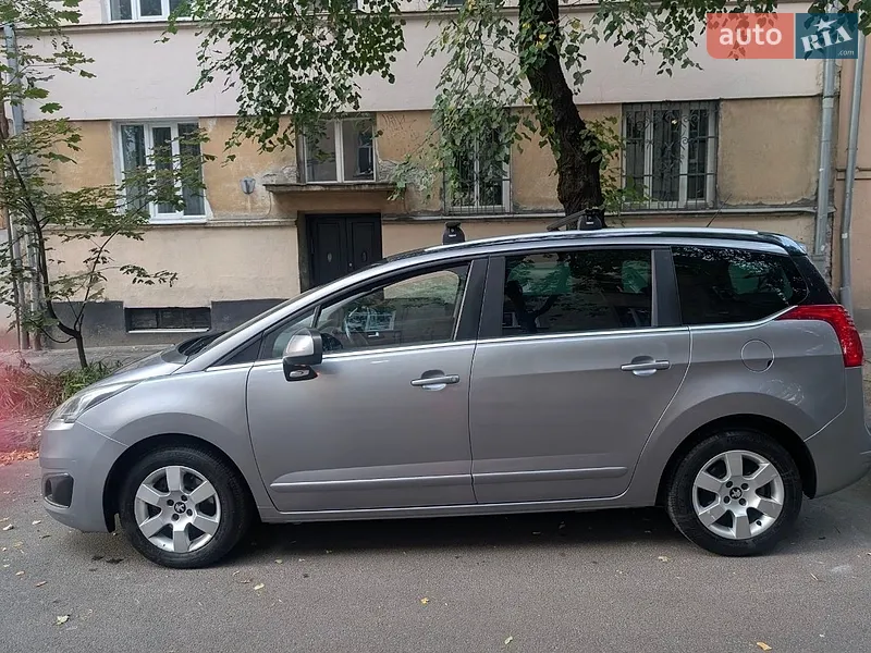 Peugeot 5008 2015