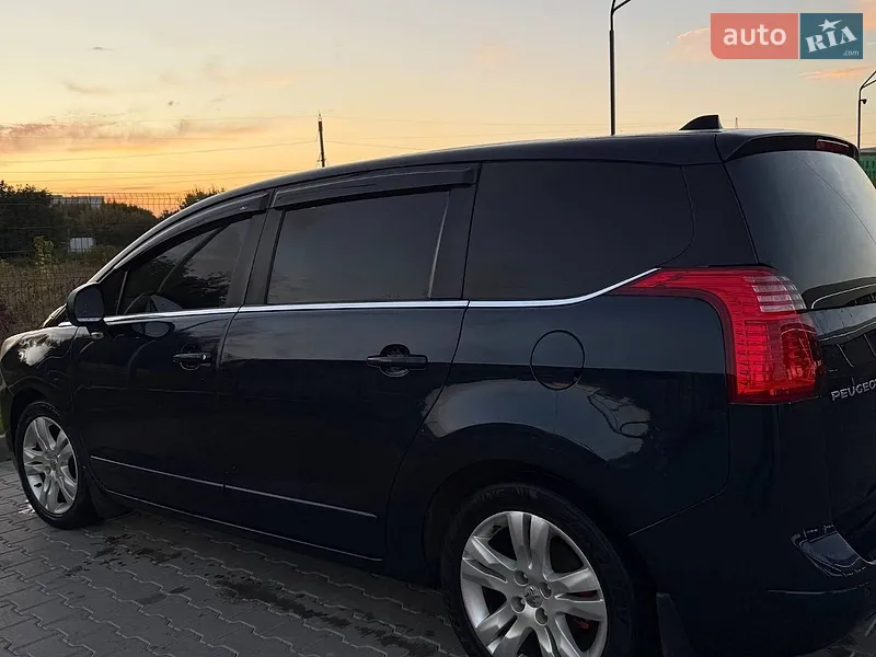 Peugeot 5008