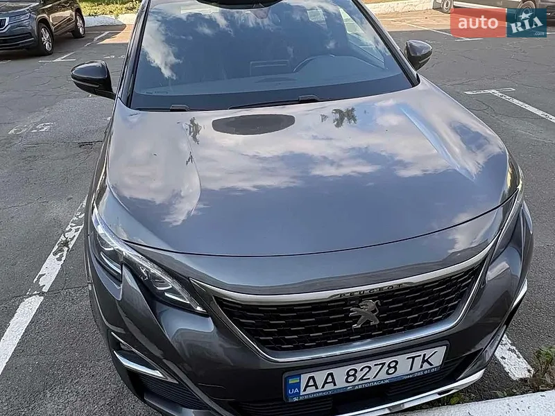 Peugeot 5008