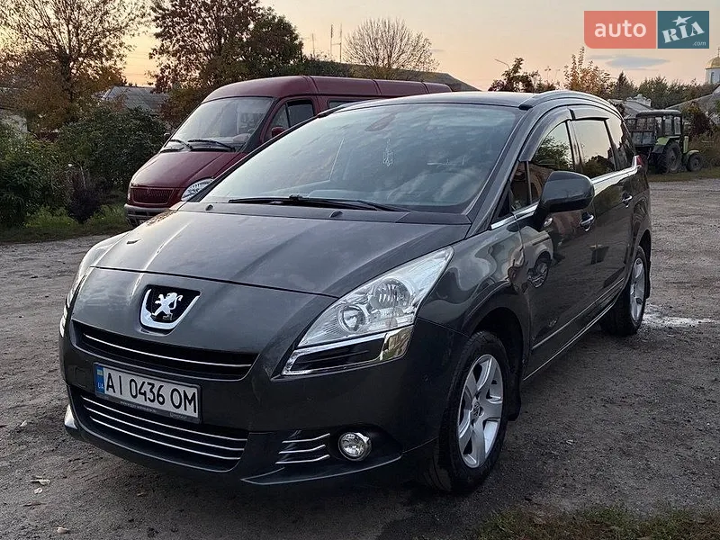 Peugeot 5008 2013