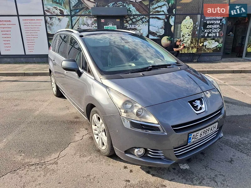 Peugeot 5008