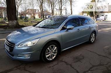 Peugeot 508 SW 2011